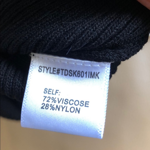 Long Sleeve Ribbed Bodysuit - Picture 12 of 15